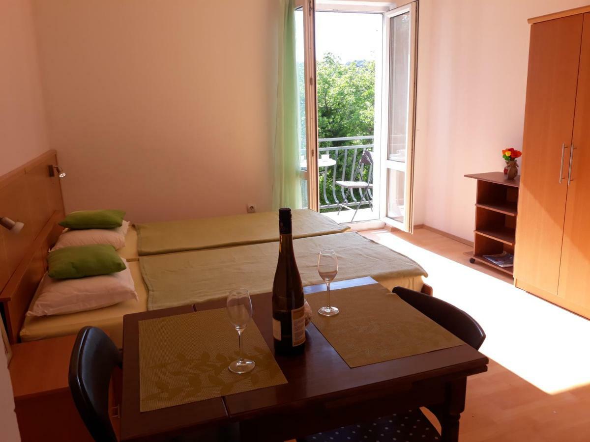 Apartmani Kljunak Затон Экстерьер фото